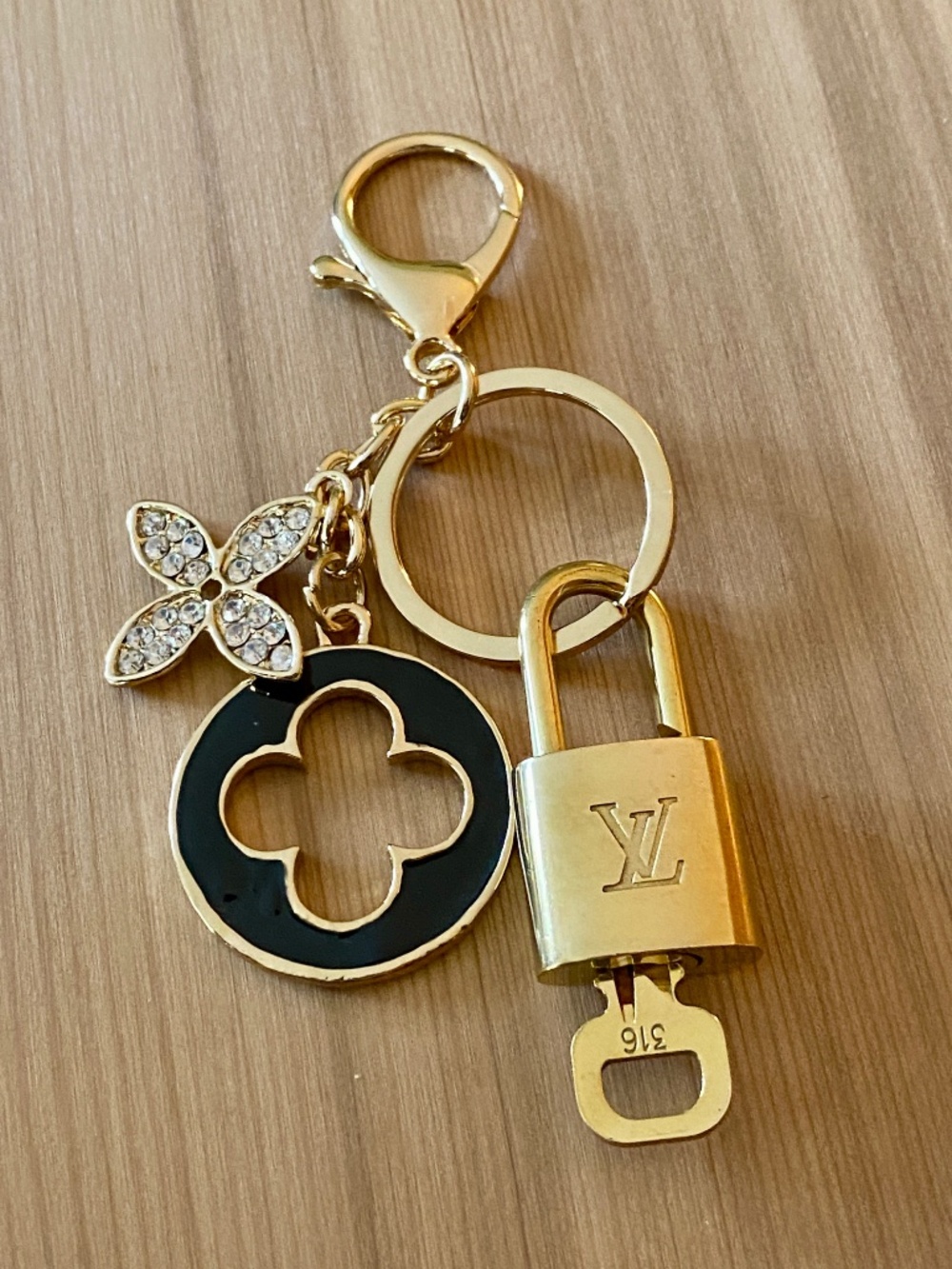 Authentic Louis Vuitton Padlock & Key Set #316 + Free Gift Charm - Picture 1 of 5